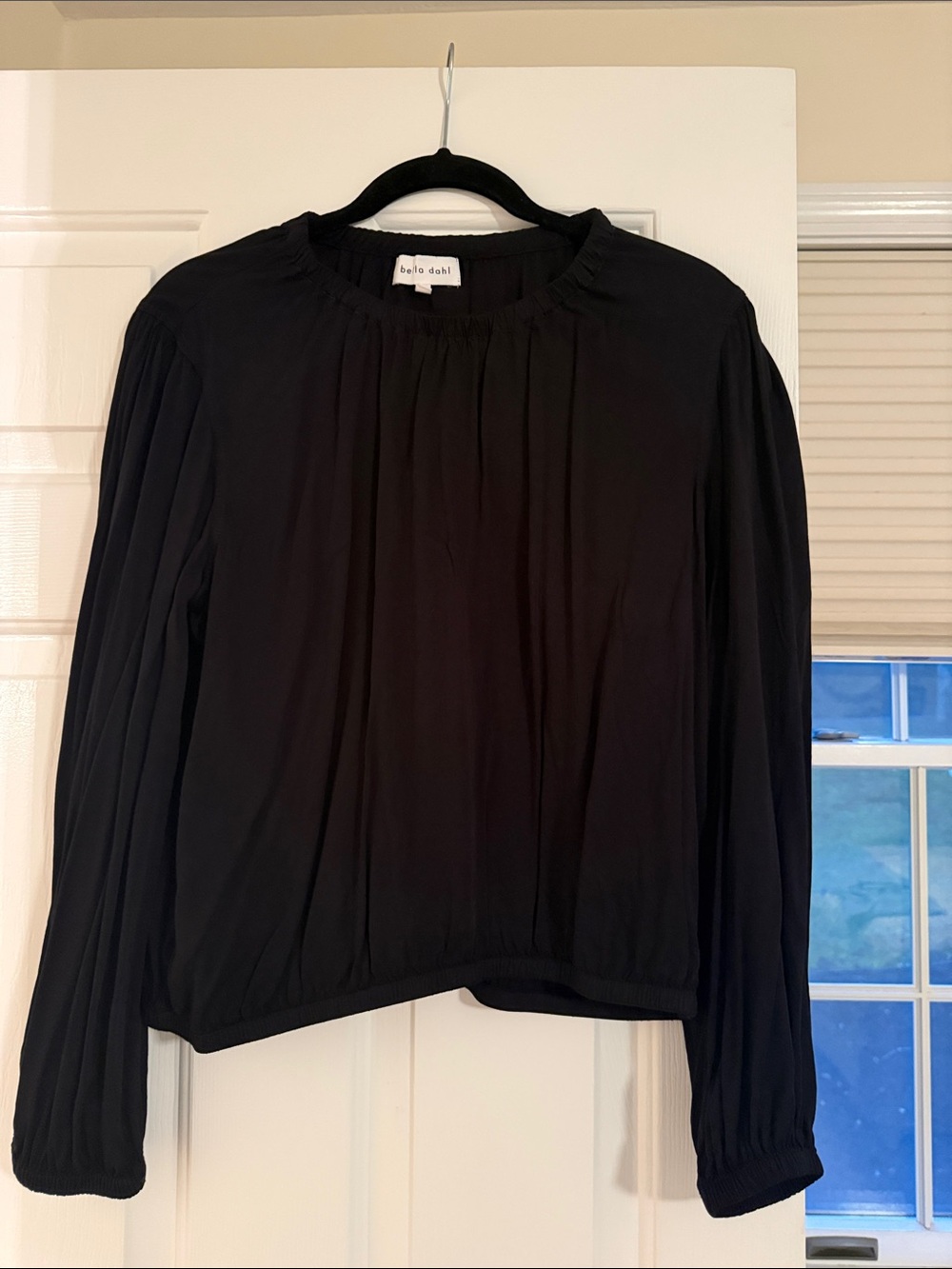 Bella Dahl Black Long-Sleeve Pleated Top